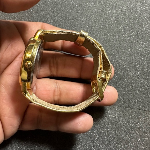 Regent Ladies Quartz Watch Gold Tone Multi Color Crystal Accent Dial Working - Picture 8 of 8